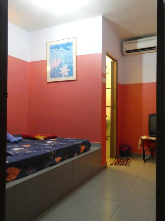 Tit Motel Сунгай Петани Екстериор снимка